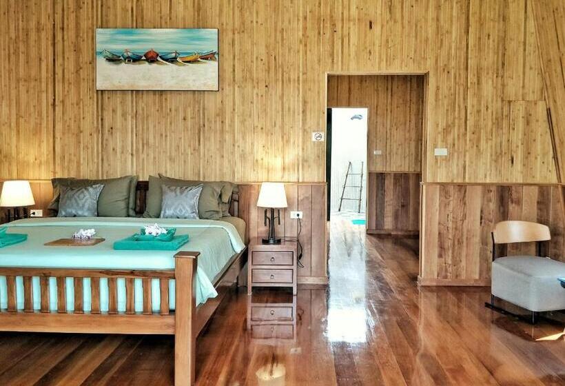 Deluxe Family Room, Koh Kood Beach Resort