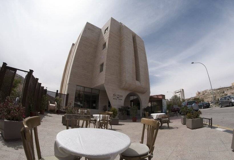 اتاق استاندارد سه نفره, La Maison