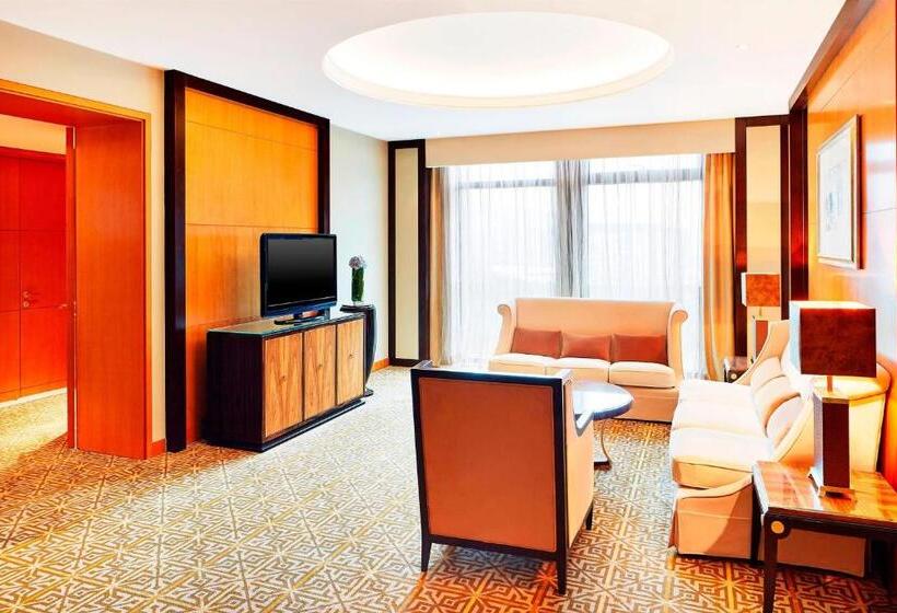 Deluxe Suite Kingsize Bett, Sheraton Jinan