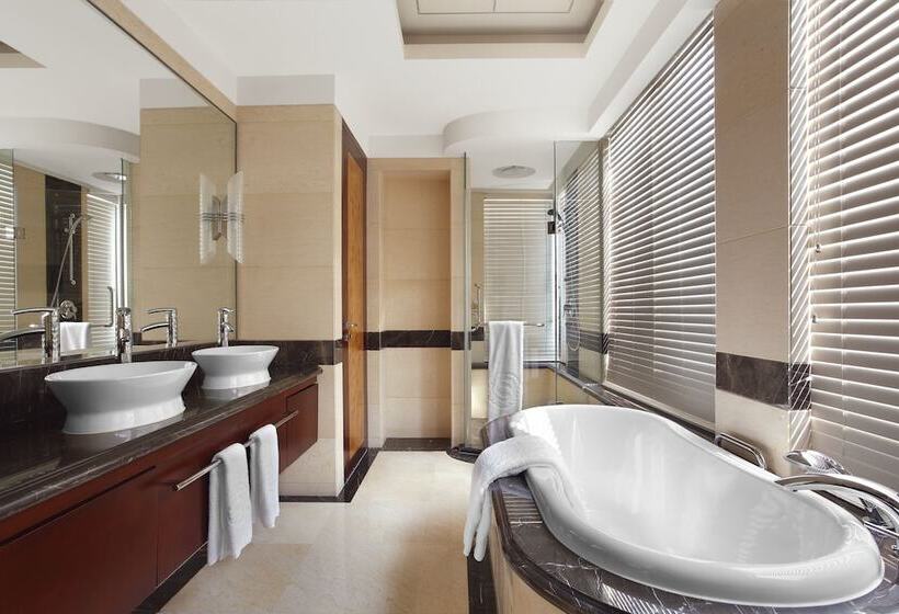 Deluxe Suite, Sheraton Wenzhou