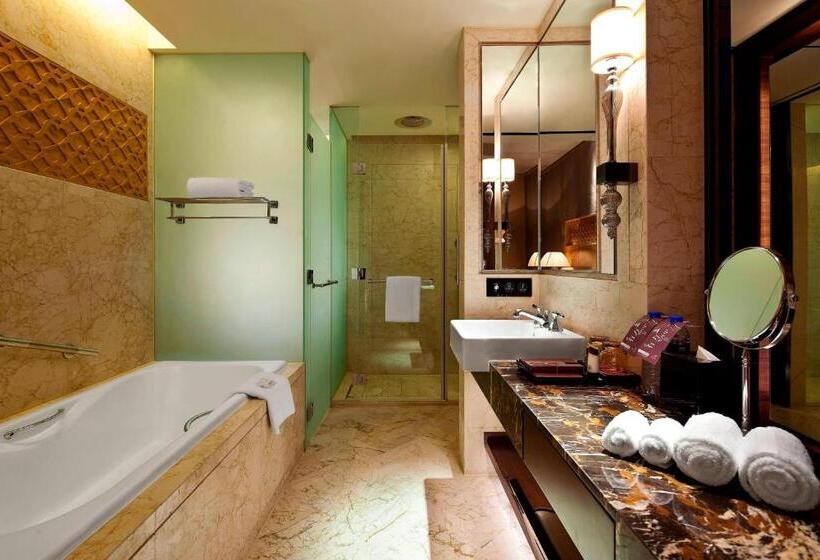 اتاق لوکس با چشم‌انداز شهر, Sheraton Xi An North City