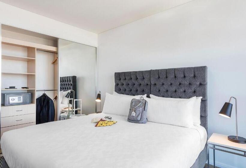 سوییت لوکس, Meriton Suites Campbell Street, Sydney