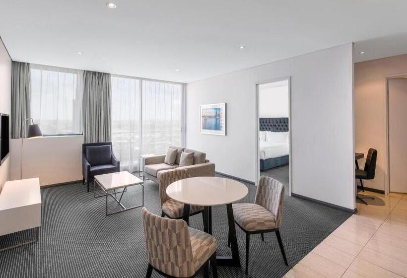 سوییت, Meriton Suites Campbell Street, Sydney