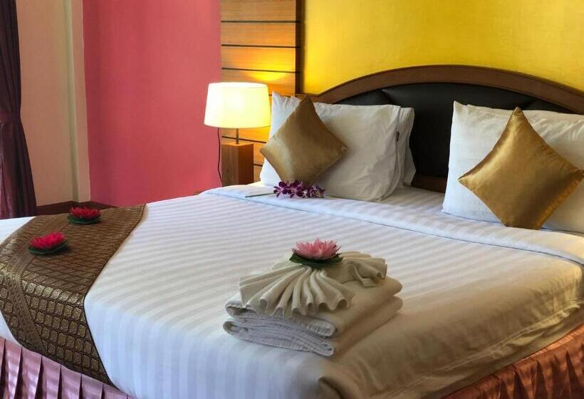 ویلای لوکس 1 خوابه, Phi Phi Villa Resort Sha Extra Plus