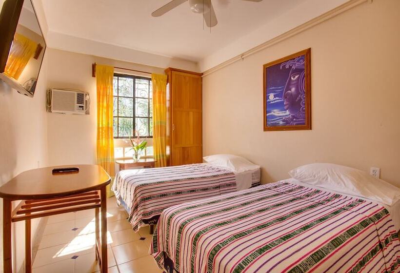 Standard Room, Midas Belize