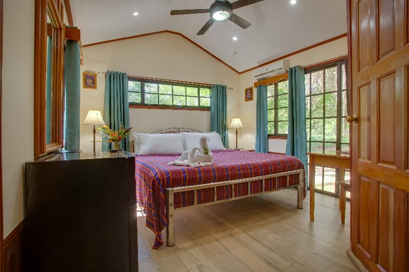 اتاق استاندارد, Midas Belize