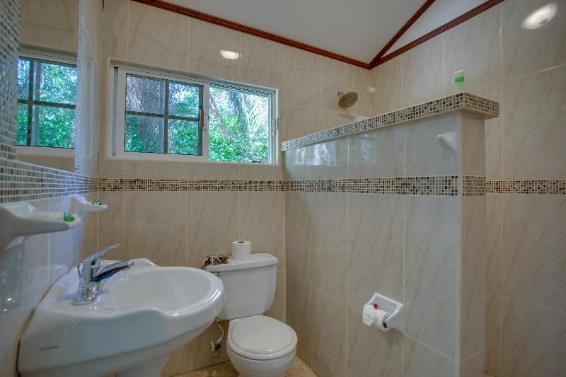 اتاق استاندارد, Midas Belize
