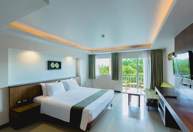 Deluxe Room, Thanthip Beach Resort