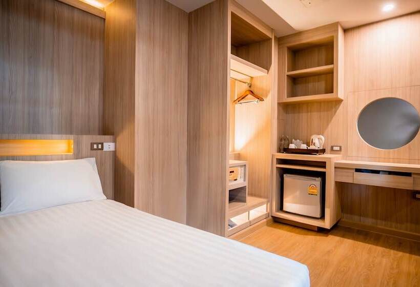 اتاق استاندارد, Thanthip Beach Resort Patong