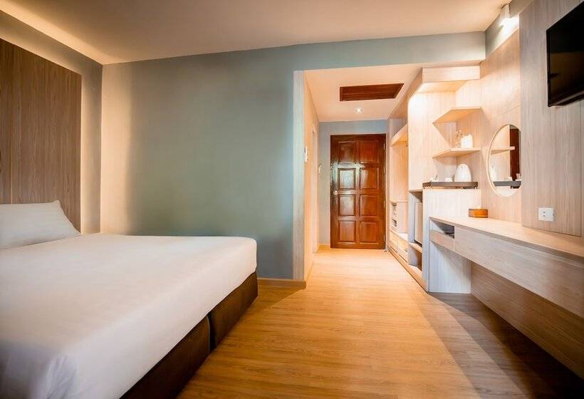 اتاق سوپریور, Thanthip Beach Resort Patong