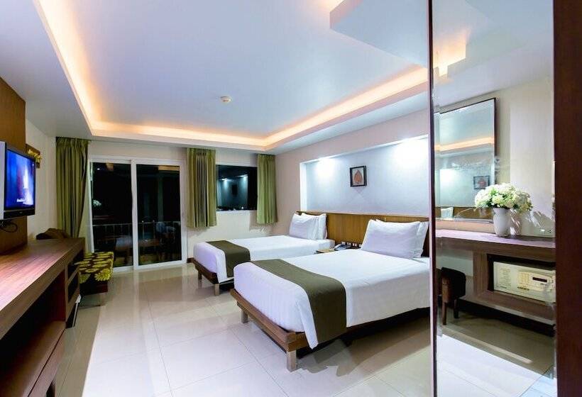 اتاق لوکس, Thanthip Beach Resort Patong