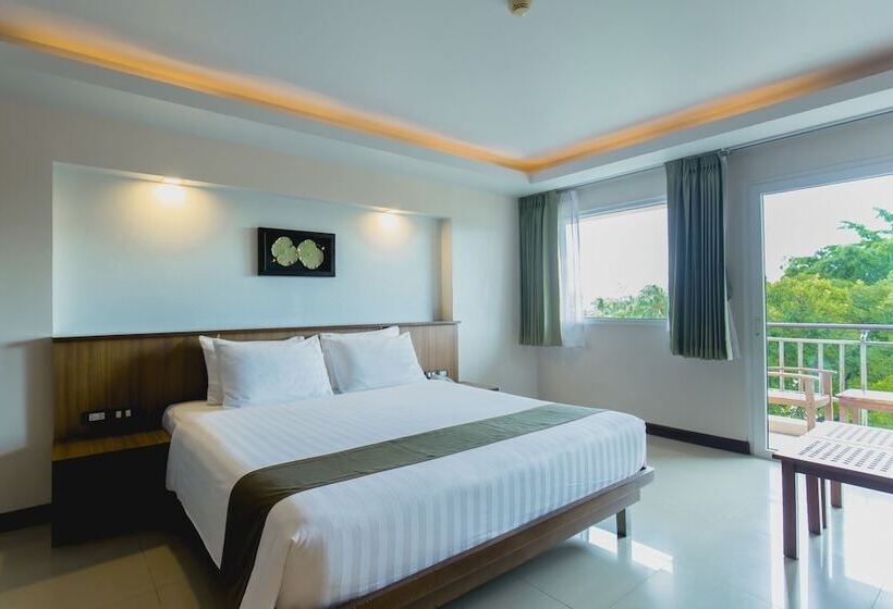اتاق لوکس, Thanthip Beach Resort Patong