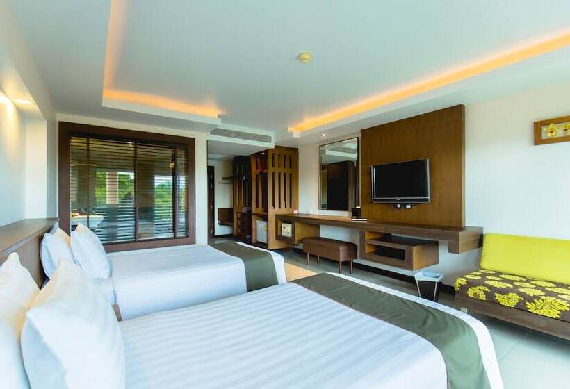 اتاق لوکس, Thanthip Beach Resort Patong
