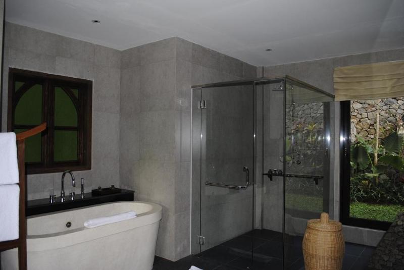 اتاق استاندارد, Thanthip Beach Resort Patong