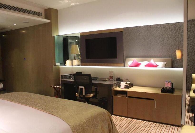 اتاق سوپریور, Wongtee V Hotel