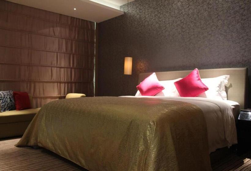 اتاق سوپریور, Wongtee V Hotel
