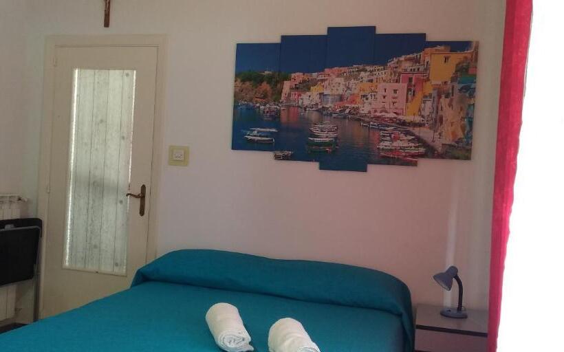 اتاق استاندارد, Michela Home