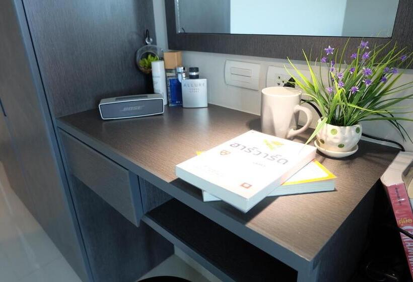 اتاق لوکس با تخت بزرگ, Trio Residence Si Racha