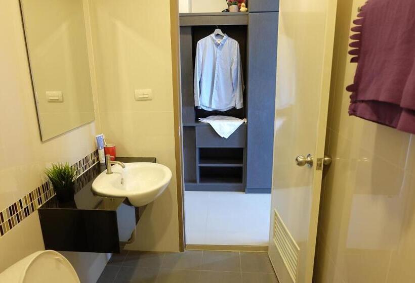 اتاق لوکس با تخت بزرگ, Trio Residence Si Racha