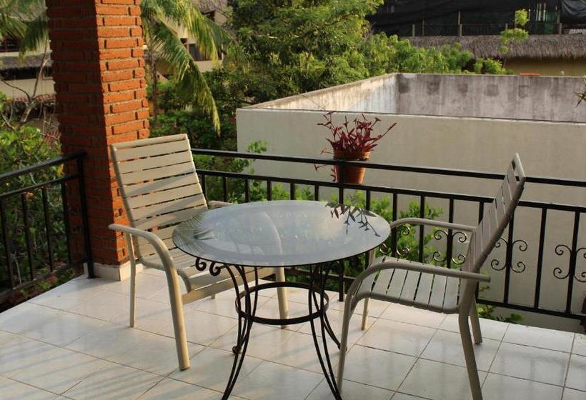 اتاق استاندارد با بالکن و چشم‌انداز دریا, Villas Ema