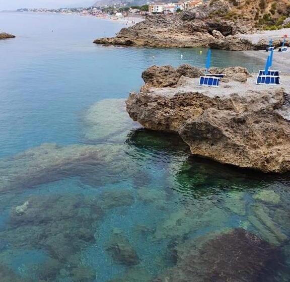 Triple Room Sea View, Il Molo Camere Per Vacanze