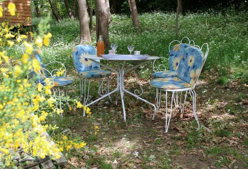 اتاق استاندارد با چشم‌انداز کوهستان, Le Relais Des Fees