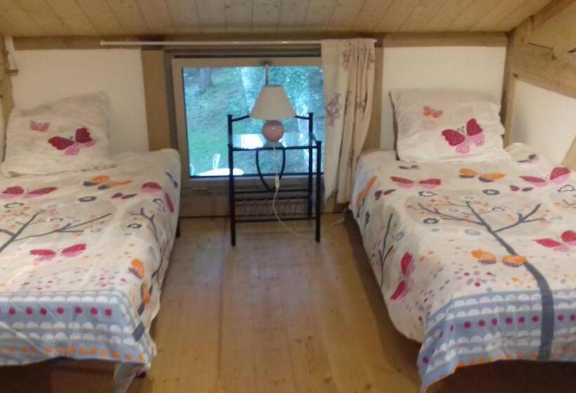 اتاق خانوادگی, Le Relais Des Fees