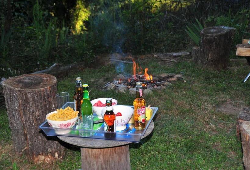 اتاق خانوادگی, Le Relais Des Fees