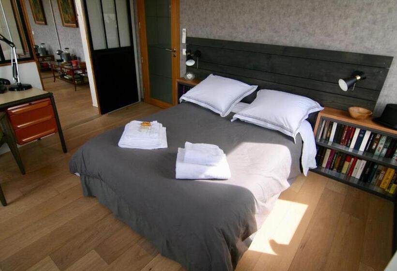 Suite with Terrace, Bibou S Room Paris