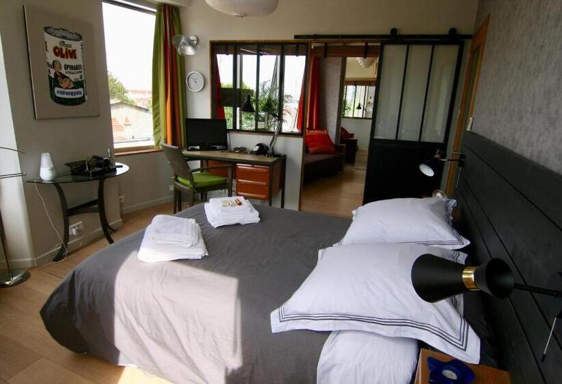 Suite with Terrace, Bibou S Room Paris