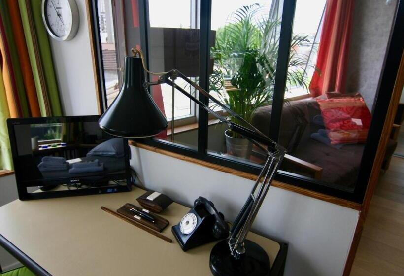 Suite with Terrace, Bibou S Room Paris