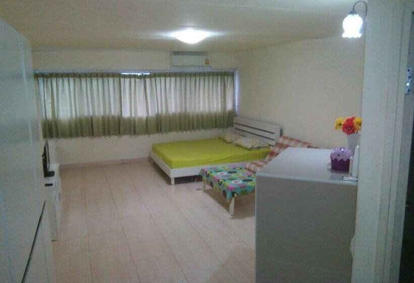 اتاق استاندارد با تخت بزرگ, Impact Challenger Apartment Hostel Bangkok Thailand