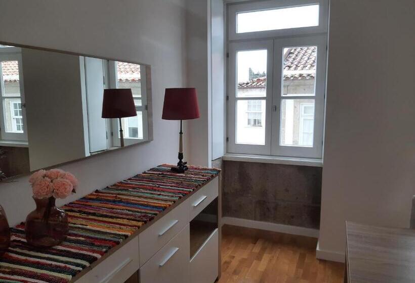 آپارتمان 1 خوابه با بالکن, Casa Da Travessa