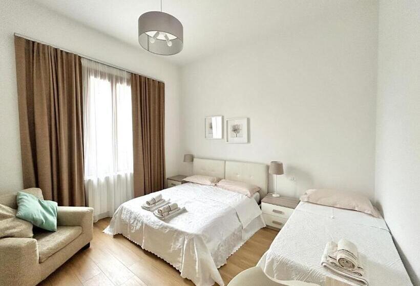 اتاق استاندارد سه نفره, Le Tre Orchidee Florence