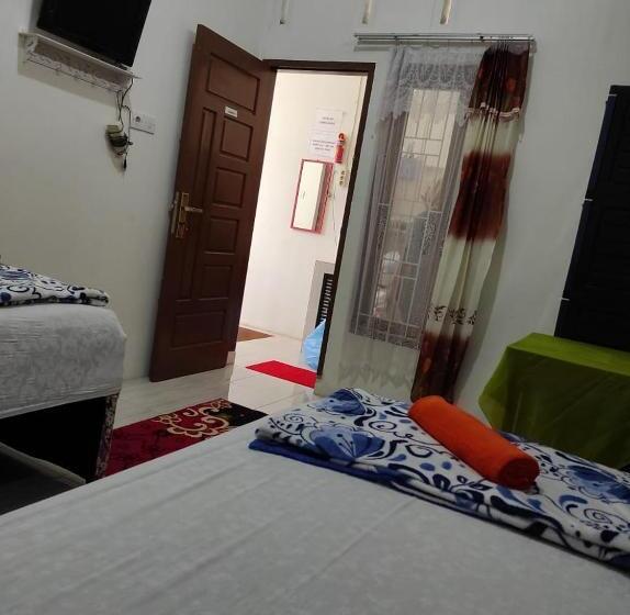 اتاق استاندارد با سرویس بهداشتی مشترک, Penginapan Rezki Syariah