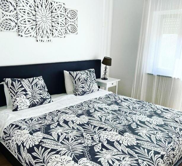 اتاق استاندارد, Pirata Hostel Milfontes