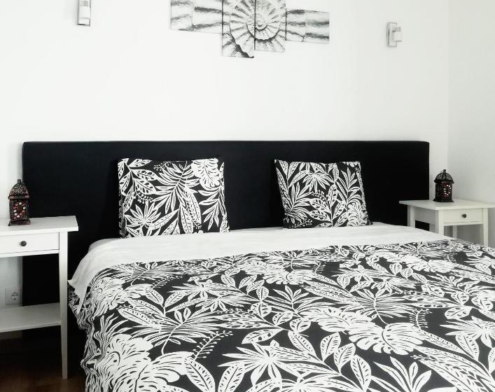 اتاق استاندارد, Pirata Hostel Milfontes