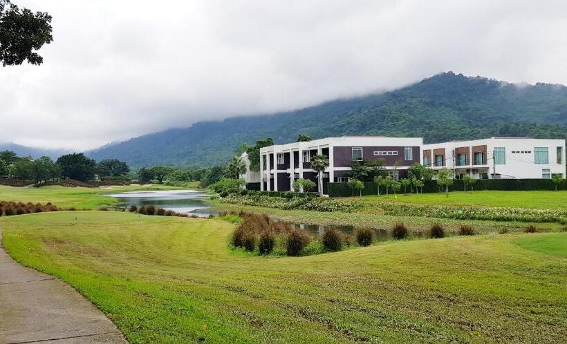 اتاق لوکس, The Midst@ Royal Hills Nakornayok