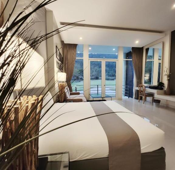 اتاق استاندارد با تخت بزرگ, The Midst@ Royal Hills Nakornayok