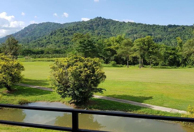 اتاق استاندارد با تخت بزرگ, The Midst@ Royal Hills Nakornayok