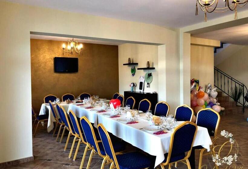 ویلای لوکس 1 خوابه, Orchard Villa