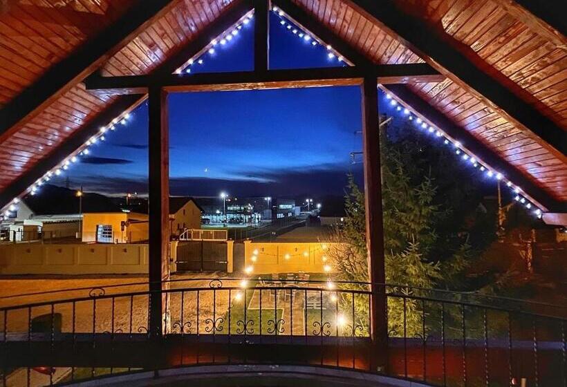 ویلای لوکس 1 خوابه, Orchard Villa