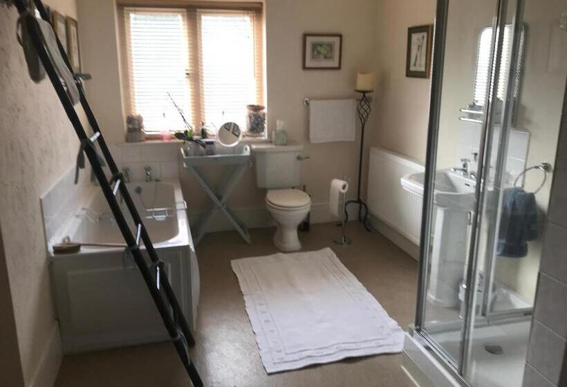 اتاق استاندارد, Coombe Lodge Farm House