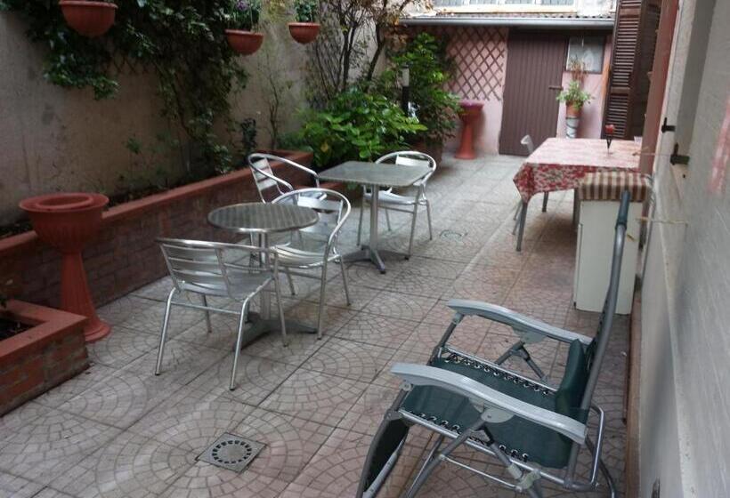 اتاق استاندارد با تخت بزرگ, B&b Grigra