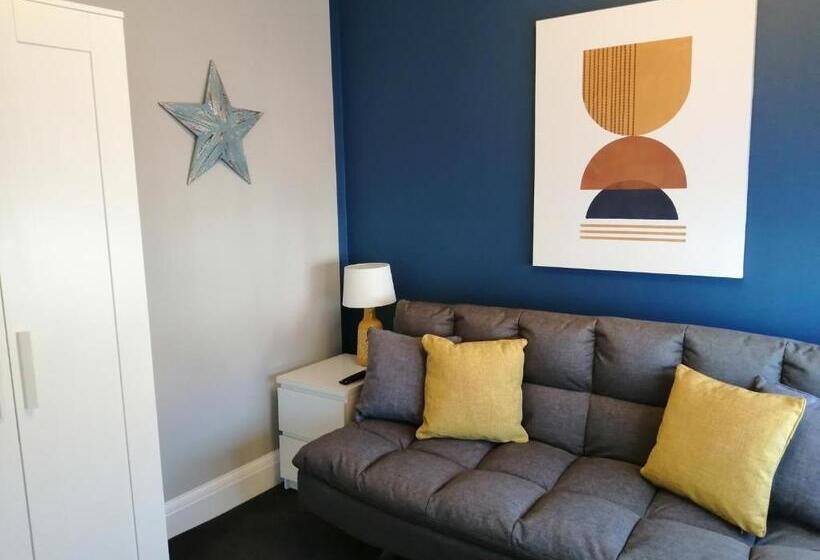 اتاق لوکس, Lazy Days B&b