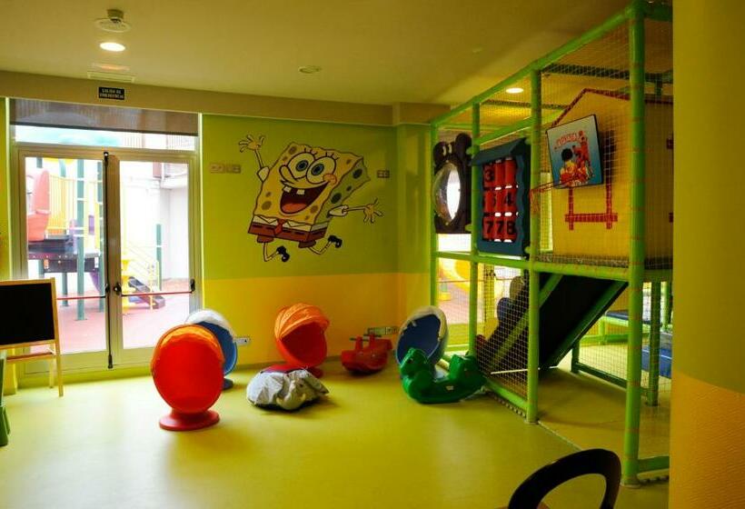 اتاق استاندارد سه نفره, Cumbria Spa Hotel 3 Sup