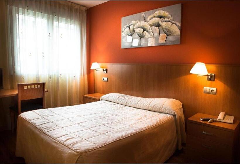 اتاق استاندارد یک نفره, Hostal Rio Selmo