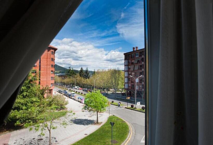 اتاق استاندارد سه نفره, Hostal Rio Selmo