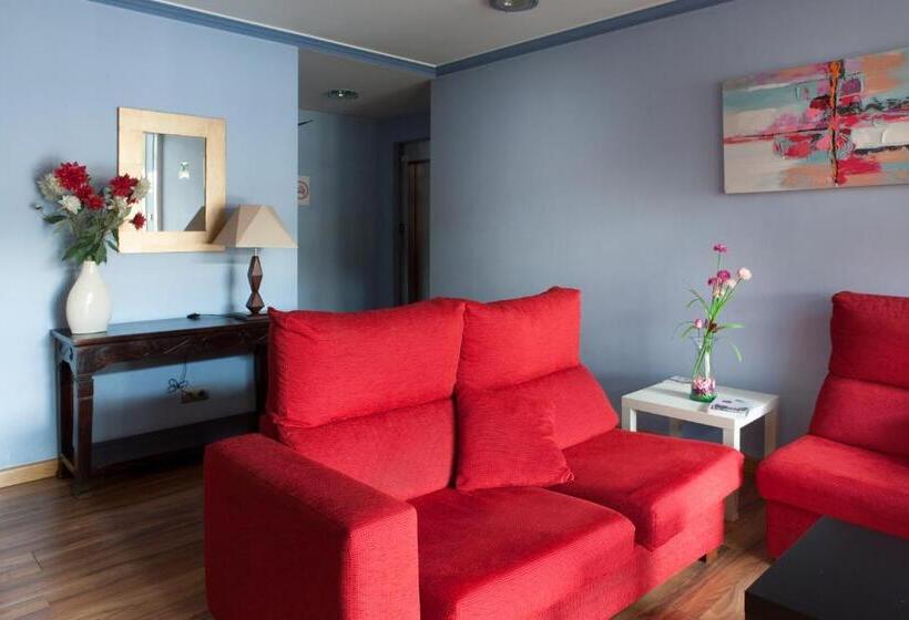 اتاق استاندارد سه نفره, Hostal Rio Selmo