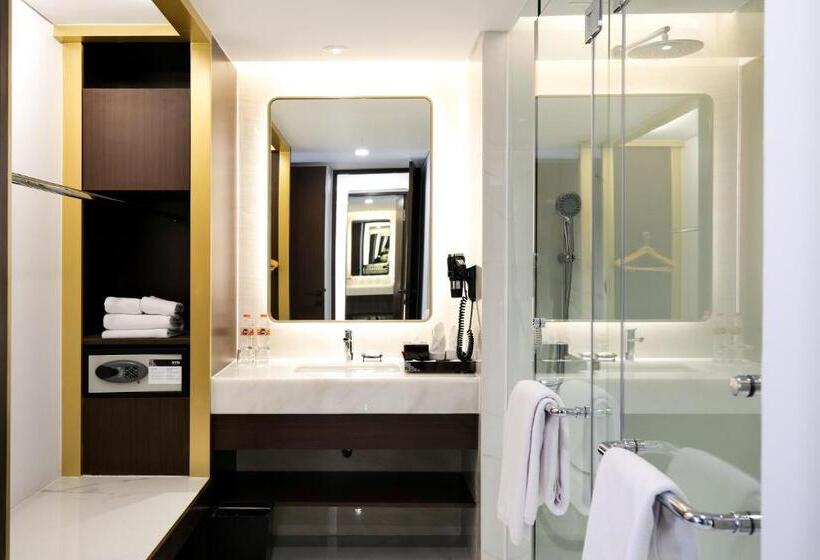 سوییت جونیور, Atria Hotel Gading Serpong